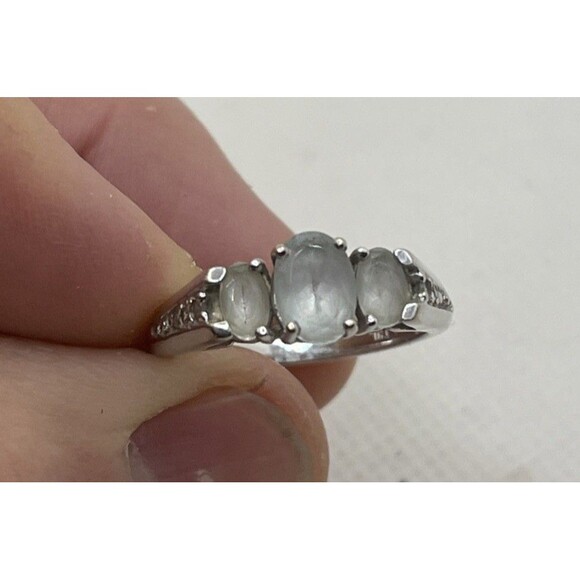 White Gold 10k Ring with Stones Size 6.5 - Picture 1 of 8